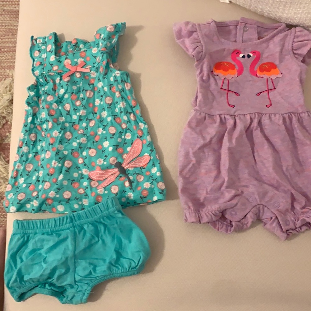 2 baby outfits.